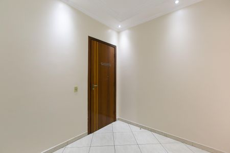 Casa à venda com 313m², 6 quartos e 7 vagas Casa à venda com 313m², 6 quartos e 7 vagasQuarto 2