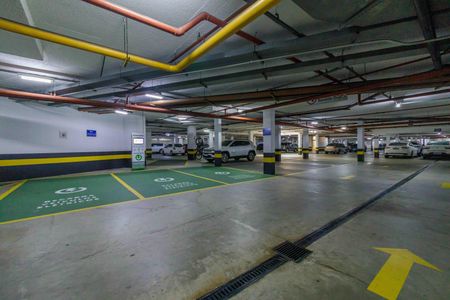 Apartamento para alugar com 99m², 1 quarto e 2 vagas Apartamento para alugar com 99m², 1 quarto e 2 vagasÁrea Comum Garagem