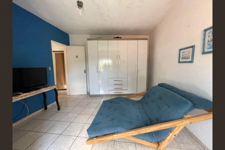 Casa à venda com 250m², 5 quartos e 2 vagas Casa à venda com 250m², 5 quartos e 2 vagasSuíte 2