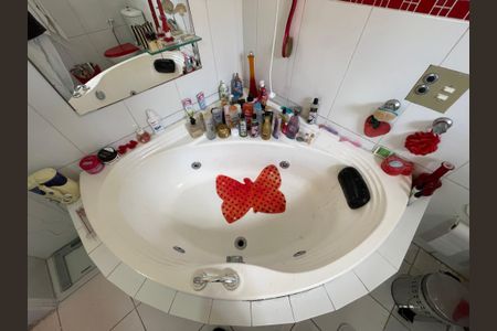 Casa à venda com 250m², 5 quartos e 2 vagas Casa à venda com 250m², 5 quartos e 2 vagasBanheiro da Suíte 3