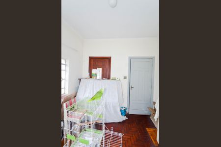 Casa à venda com 300m², 2 quartos e sem vaga Casa à venda com 300m², 2 quartos e sem vagaSala