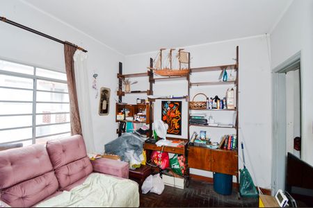 Casa à venda com 300m², 2 quartos e sem vaga Casa à venda com 300m², 2 quartos e sem vagaEscritório