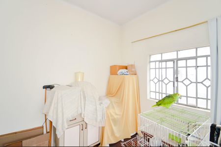 Casa à venda com 300m², 2 quartos e sem vaga Casa à venda com 300m², 2 quartos e sem vagaSala