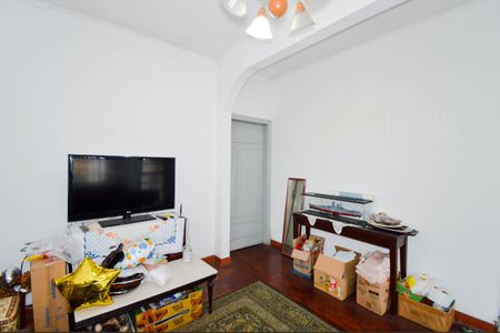 Casa à venda com 300m², 2 quartos e sem vaga Casa à venda com 300m², 2 quartos e sem vagaSala