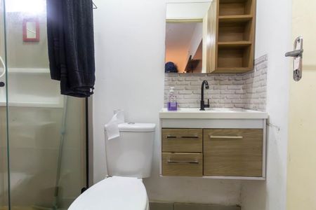 Banheiro de casa para alugar com 1 quarto, 32m² em Jardim Lisboa, São Paulo