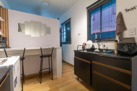 Kitnet de casa para alugar com 1 quarto, 32m² em Jardim Lisboa, São Paulo