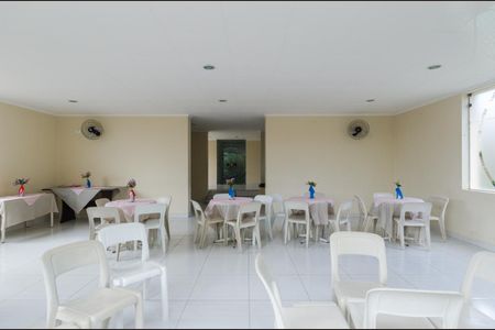 Apartamento para alugar com 72m², 3 quartos e 1 vaga Apartamento para alugar com 72m², 3 quartos e 1 vagaÁrea Comum