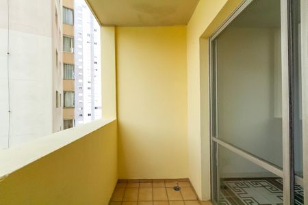 Apartamento para alugar com 72m², 3 quartos e 1 vaga Apartamento para alugar com 72m², 3 quartos e 1 vagaVaranda