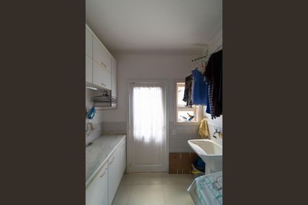 Casa de condomínio à venda com 370m², 4 quartos e 4 vagas Casa de condomínio à venda com 370m², 4 quartos e 4 vagasÁrea de Serviço