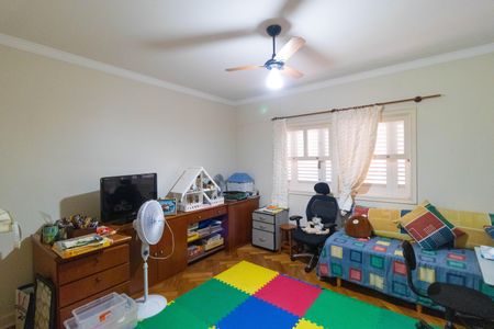 Casa de condomínio à venda com 370m², 4 quartos e 4 vagas Casa de condomínio à venda com 370m², 4 quartos e 4 vagasSuíte 4