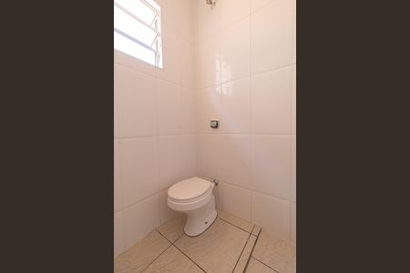 Casa à venda com 188m², 3 quartos e 2 vagas Casa à venda com 188m², 3 quartos e 2 vagasCasa 2 - Banheiro