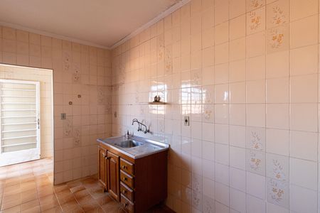 Casa à venda com 188m², 3 quartos e 2 vagas Casa à venda com 188m², 3 quartos e 2 vagasCasa 2 - Cozinha