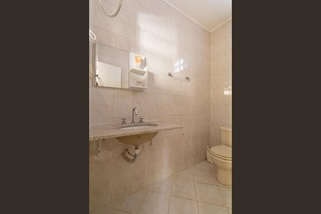 Casa à venda com 188m², 3 quartos e 2 vagas Casa à venda com 188m², 3 quartos e 2 vagasCasa 1 - Banheiro
