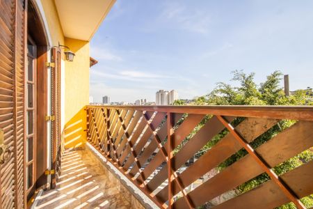 Casa à venda com 272m², 4 quartos e 2 vagas Casa à venda com 272m², 4 quartos e 2 vagasSacada da Suíte