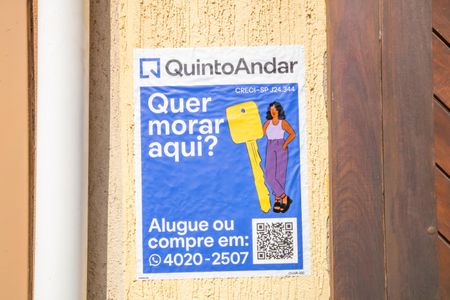 Casa à venda com 272m², 4 quartos e 2 vagas Casa à venda com 272m², 4 quartos e 2 vagasPlaca