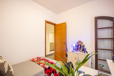 Casa à venda com 272m², 4 quartos e 2 vagas Casa à venda com 272m², 4 quartos e 2 vagasQuarto 1