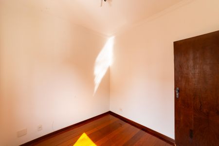 Quarto 2 de apartamento à venda com 3 quartos, 80m² em Lagoinha, Belo Horizonte