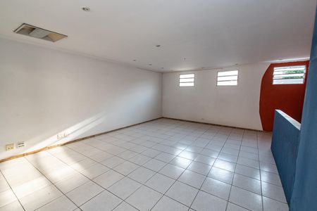 Casa para alugar com 620m², 6 quartos e 8 vagas Casa para alugar com 620m², 6 quartos e 8 vagasÁrea comum - Salão 1
