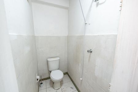 Casa para alugar com 620m², 6 quartos e 8 vagas Casa para alugar com 620m², 6 quartos e 8 vagasBanheiro do salão 2