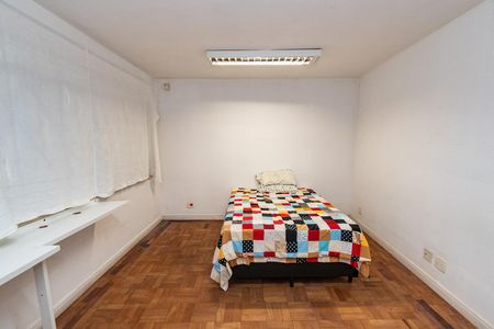 Casa para alugar com 620m², 6 quartos e 8 vagas Casa para alugar com 620m², 6 quartos e 8 vagasQuarto 4