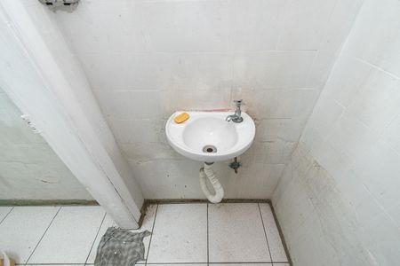 Casa para alugar com 620m², 6 quartos e 8 vagas Casa para alugar com 620m², 6 quartos e 8 vagasBanheiro do salão 2