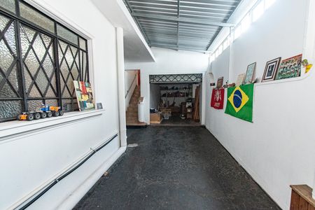 Casa para alugar com 620m², 6 quartos e 8 vagas Casa para alugar com 620m², 6 quartos e 8 vagasGaragem