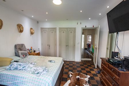 Casa para alugar com 620m², 6 quartos e 8 vagas Casa para alugar com 620m², 6 quartos e 8 vagasQuarto 3
