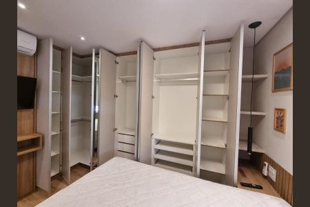 Apartamento à venda com 40m², 1 quarto e 1 vaga Apartamento à venda com 40m², 1 quarto e 1 vagaFoto 03