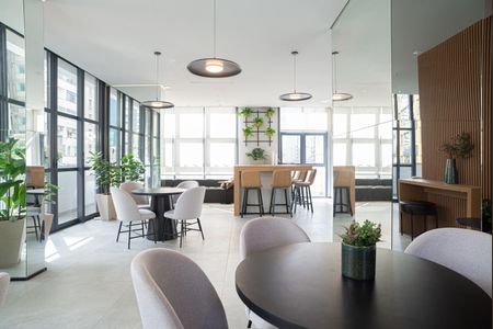 Apartamento para alugar com 32m², 1 quarto e sem vaga Apartamento para alugar com 32m², 1 quarto e sem vagaÁrea comum - Salão de festas