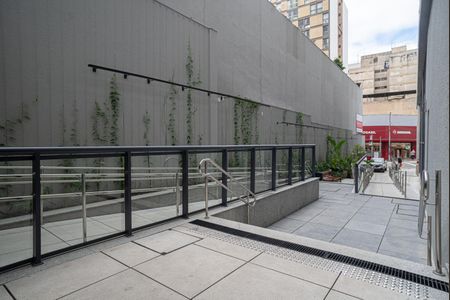 Apartamento para alugar com 32m², 1 quarto e sem vaga Apartamento para alugar com 32m², 1 quarto e sem vagaHall