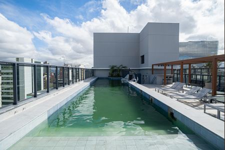 Apartamento para alugar com 32m², 1 quarto e sem vaga Apartamento para alugar com 32m², 1 quarto e sem vagaÁrea comum - Piscina