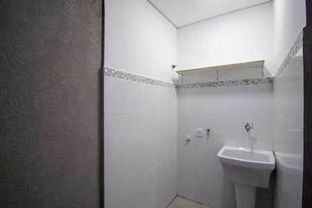 Casa de condomínio para alugar com 77m², 2 quartos e 1 vaga Casa de condomínio para alugar com 77m², 2 quartos e 1 vagaÁrea de Serviço