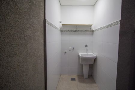 Casa de condomínio para alugar com 77m², 2 quartos e 1 vaga Casa de condomínio para alugar com 77m², 2 quartos e 1 vagaÁrea de Serviço