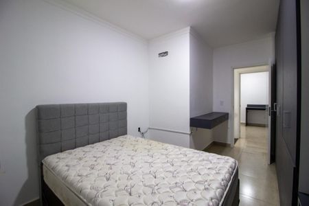 Casa de condomínio para alugar com 77m², 2 quartos e 1 vaga Casa de condomínio para alugar com 77m², 2 quartos e 1 vagaQuarto 1