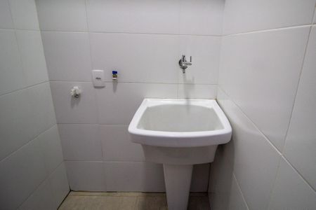 Casa de condomínio para alugar com 77m², 2 quartos e 1 vaga Casa de condomínio para alugar com 77m², 2 quartos e 1 vagaÁrea de Serviço