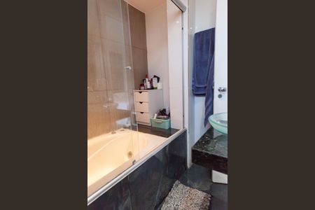 Apartamento à venda com 170m², 3 quartos e 5 vagas Apartamento à venda com 170m², 3 quartos e 5 vagasbanheiro suite master