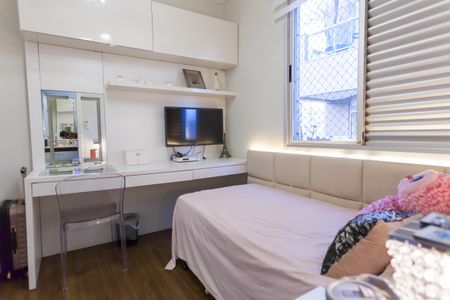 Apartamento à venda com 170m², 3 quartos e 5 vagas Apartamento à venda com 170m², 3 quartos e 5 vagassuite 2