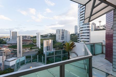 Apartamento à venda com 170m², 3 quartos e 5 vagas Apartamento à venda com 170m², 3 quartos e 5 vagasvaranda suite master