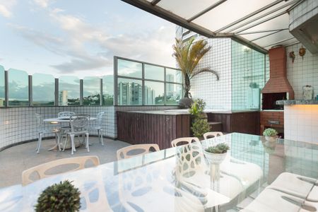 Apartamento à venda com 170m², 3 quartos e 5 vagas Apartamento à venda com 170m², 3 quartos e 5 vagasarea extena cobertura