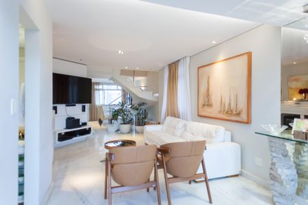 Apartamento à venda com 170m², 3 quartos e 5 vagas Apartamento à venda com 170m², 3 quartos e 5 vagassala