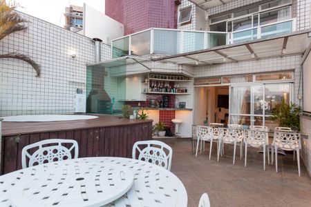 Apartamento à venda com 170m², 3 quartos e 5 vagas Apartamento à venda com 170m², 3 quartos e 5 vagasarea extena cobertura