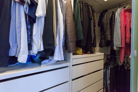 Apartamento à venda com 170m², 3 quartos e 5 vagas Apartamento à venda com 170m², 3 quartos e 5 vagascloset suite master