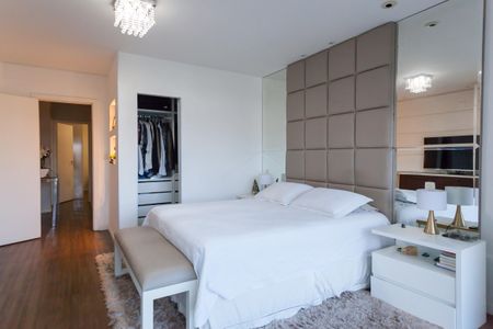 Apartamento à venda com 170m², 3 quartos e 5 vagas Apartamento à venda com 170m², 3 quartos e 5 vagassuite master