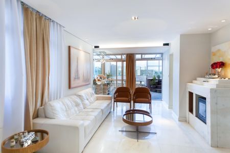 Apartamento à venda com 170m², 3 quartos e 5 vagas Apartamento à venda com 170m², 3 quartos e 5 vagassala