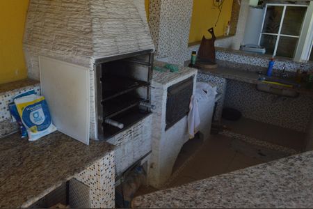 Casa de condomínio à venda com 300m², 4 quartos e 2 vagas Casa de condomínio à venda com 300m², 4 quartos e 2 vagasÁrea Gourmet