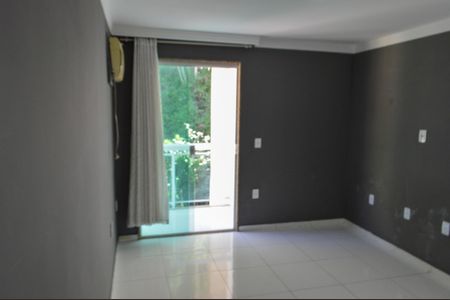 Casa de condomínio à venda com 300m², 4 quartos e 2 vagas Casa de condomínio à venda com 300m², 4 quartos e 2 vagasSuíte 2