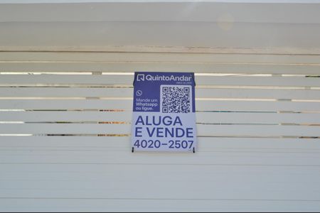 Casa de condomínio à venda com 300m², 4 quartos e 2 vagas Casa de condomínio à venda com 300m², 4 quartos e 2 vagasPlaca