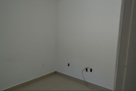 Casa de condomínio à venda com 300m², 4 quartos e 2 vagas Casa de condomínio à venda com 300m², 4 quartos e 2 vagasQuarto