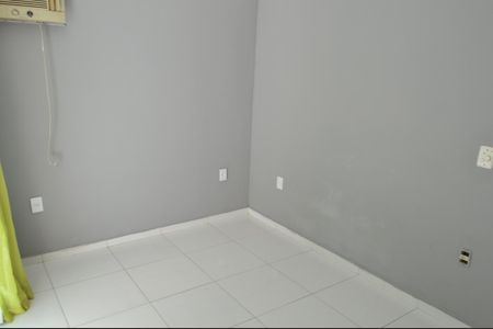 Casa de condomínio à venda com 300m², 4 quartos e 2 vagas Casa de condomínio à venda com 300m², 4 quartos e 2 vagasSuíte 1