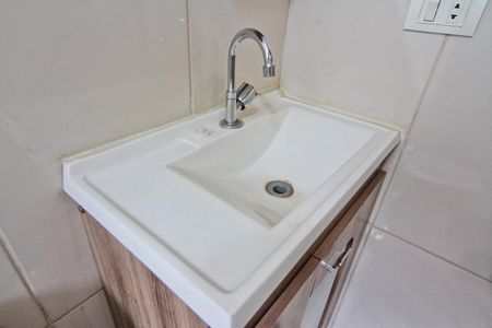 Apartamento à venda com 62m², 2 quartos e 1 vaga Apartamento à venda com 62m², 2 quartos e 1 vagaBanheiro